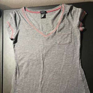 Rue 21 gray T-shirt with pink stitching